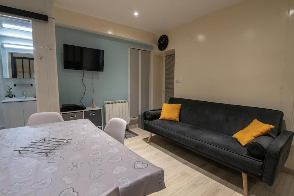 Studio Place De La Barre Le Cosy Lejlighed Mâcon Eksteriør billede